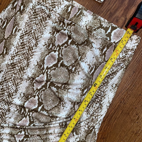 NWT Prettylittlething set ‼️ - Picture 4 of 5